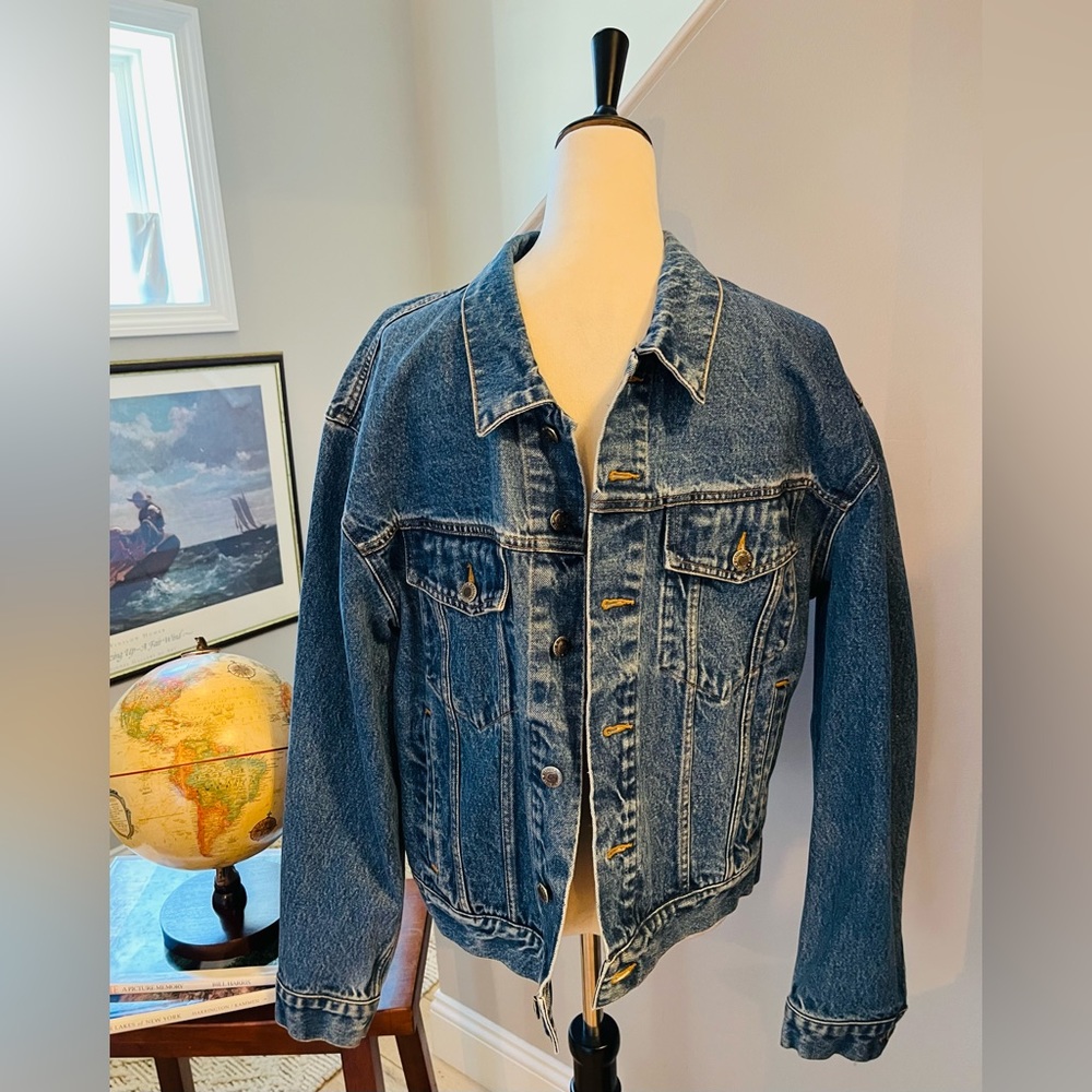 CANYON RIVER BLUES Jean Jacket “Trucker” Style Blue Denim Size Medium